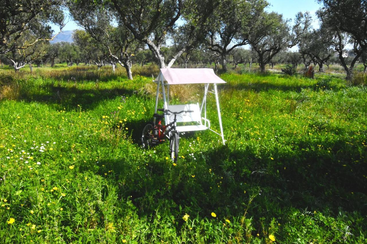 Casa Katina , Villa In Lagana, Agrilia Area Laganas Bagian luar foto